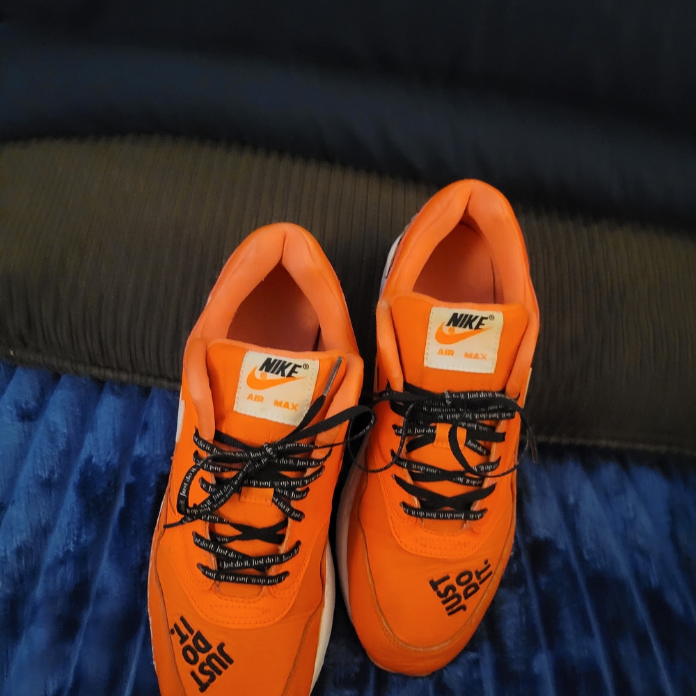 Nike Air Max Orange Sneakers - Picture 7 of 7